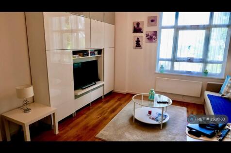Living Room (Furnished)