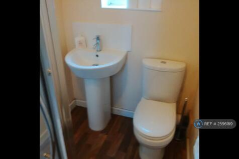 Bathroom - Photo 2