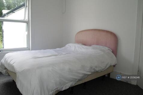 South Facing Double Bedroom 