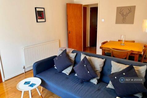 Living Area (2)