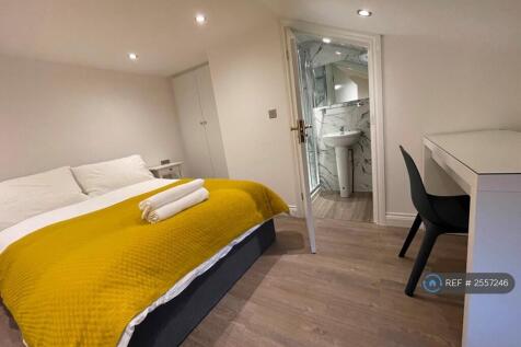 Bedroom 3 Ensuite