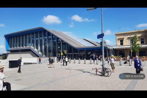 Train Station 7 Minutes Walk