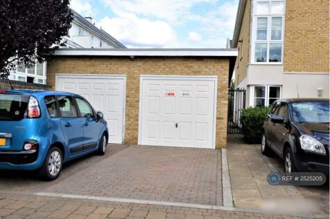 Driveway/Garage