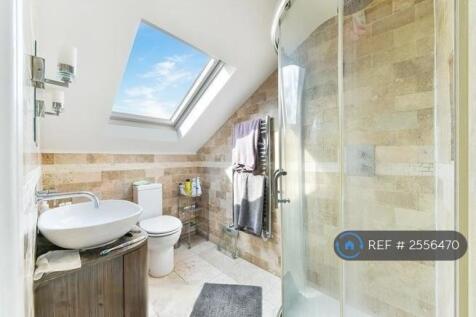 2nd Bedroom Ensuite