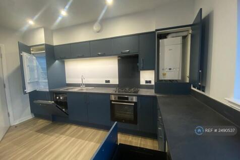 Kitchen View 1 (Integrated Appliances)