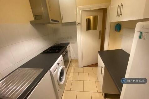 Kitchen  Equipped Kicthen 