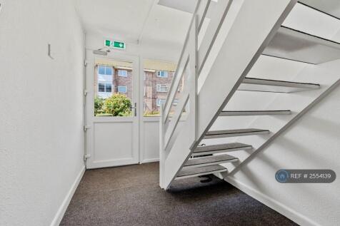 Entrance &amp; Stairs