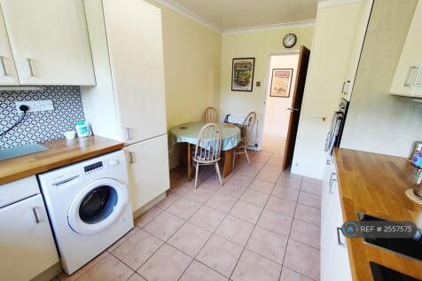 Kitchen / Breakfast Room