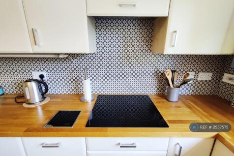 Kitchen / Breakfast Room