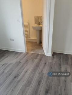 Master Bedroom Ensuite