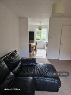 Louge Into Kitchen/Diner