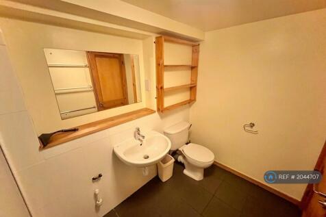 Bathroom Wc &amp; Wash Hand Basin