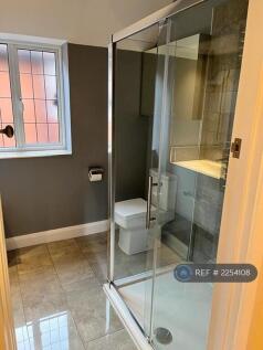 Ensuite To Master Bedroom