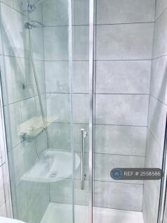 Bathroom (Wc, Sink &amp; Shower)