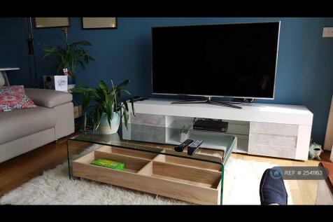 Lounge &amp; Tv