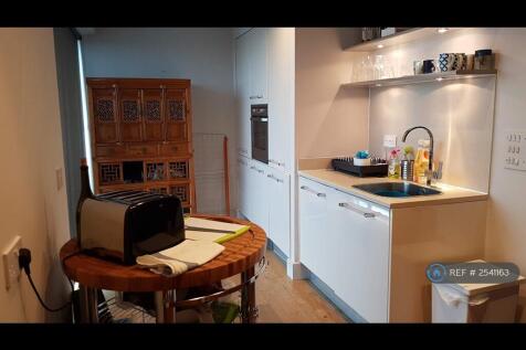 Kitchen Area 2