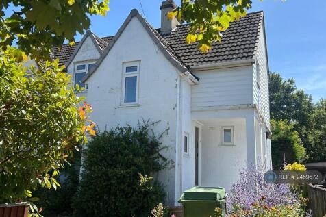 Refurbished 3 Bedroom House In St Marks 