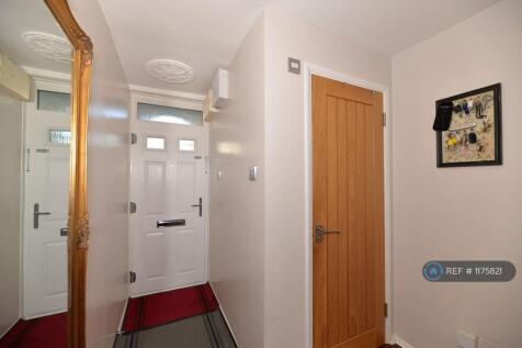 Ground Floor Hall Way