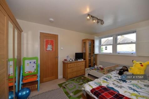 Double Bedroom 3