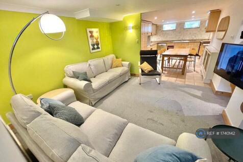 Living Room &amp; Kitchen Diner
