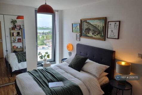 Master Bedroom (With Current Tenants Belongings)