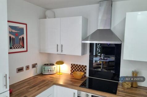 Kitchen (With Current Tenants Belongings)