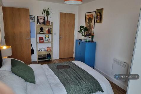 Master Bedroom (With Current Tenants Belongings)
