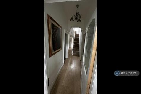 Entrance/Hallway