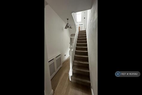Entrance/Hallway
