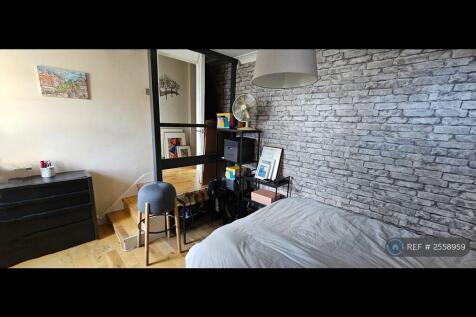 Second Double Bedroom 