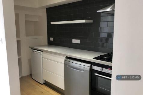 Flat 1 Auckland Road East