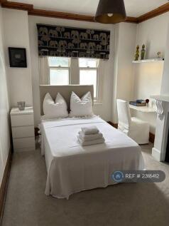 Bedroom - Room 2