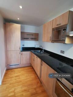 Open Plan Kitchen With Bosch Appliances
