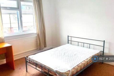 Bedroom (1st Floor)