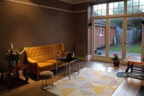 Large Sitting Room