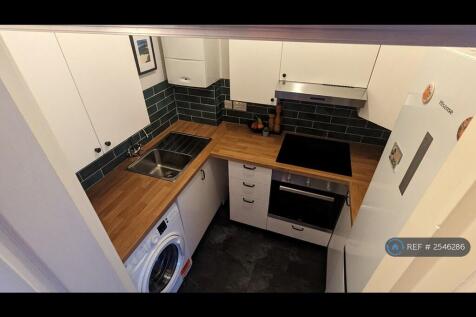 Newly Fitted Kitchen