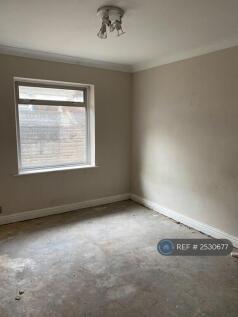 Side Bedroom