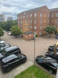 Property Image 12
