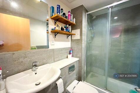 Ensuit Bathroom