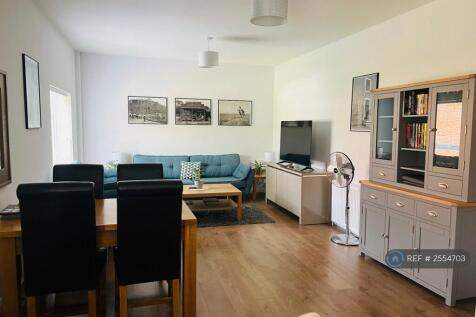 Dining / Lounge
