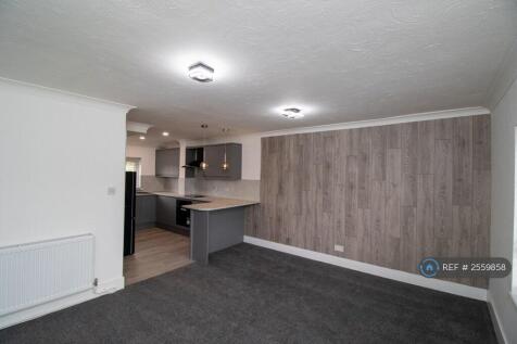Kitchen &amp; Lounge