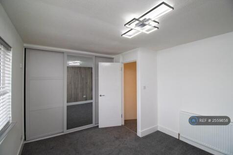 Bedroom &amp; Wardrobe