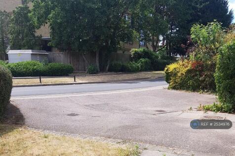 Driveway, Parking For 3 Cars