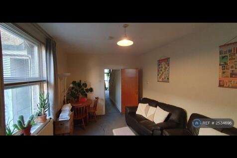 Lounge - Photo 1
