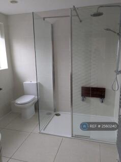 Family Shower Room