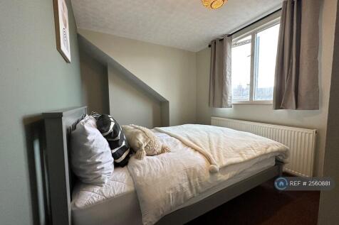 1 x Double Bedroom 