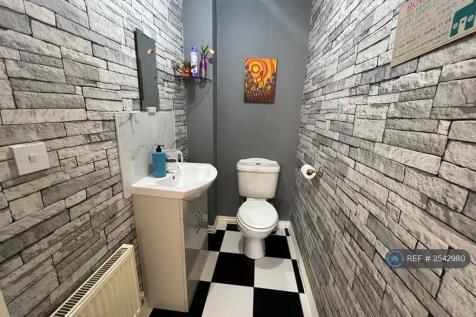 Guest Toilet