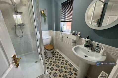 Ensuite Toilet