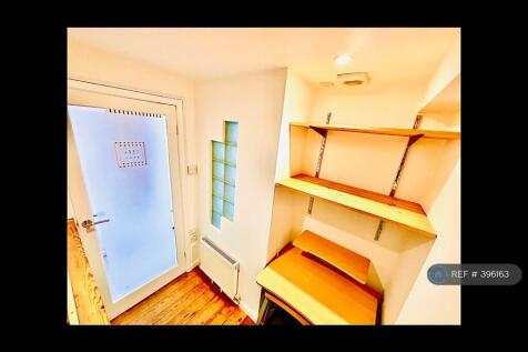 Office/ Guest Room
