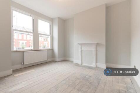 Front Bedroom, Large - Carpeted